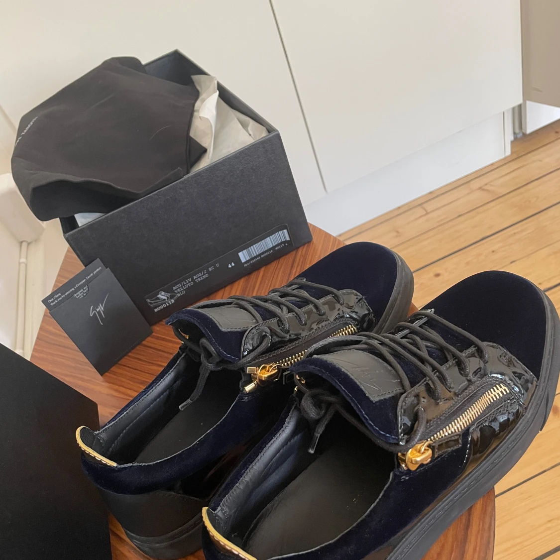 Giuseppe Zanotti Mörkblå - 91