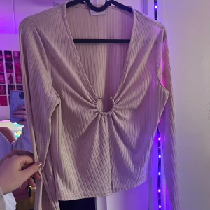 Topp - urringad top oanvänd 