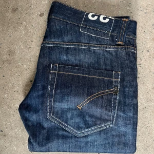 Dondup Jeans  - Dondup Jeans | Storlek W33 modell 185 passar längre - skick 9/10 - nypris 3000 