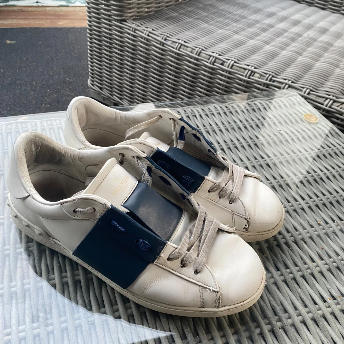 Byter valentino opens - 91