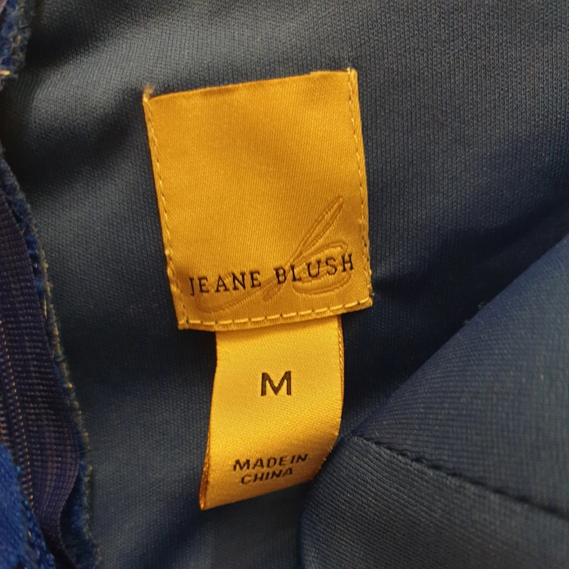 Blå spetsklänning från Jeane Blush - 91