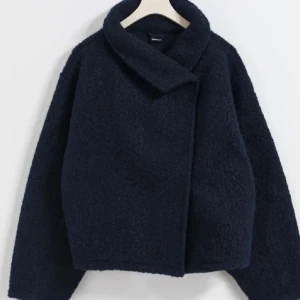 Soft Boulce Kappa Gina Tricot - Använd få gånger, storlek M Skriv privat för bättre bilder!!💗💗