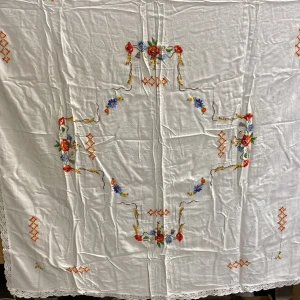 Duk - Mått 95x95 ungefär