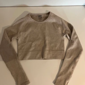 Träning topp - Tränings topp från aim’n använd en gång.