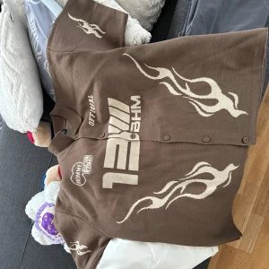 Short sleeve top  - Used and washed well