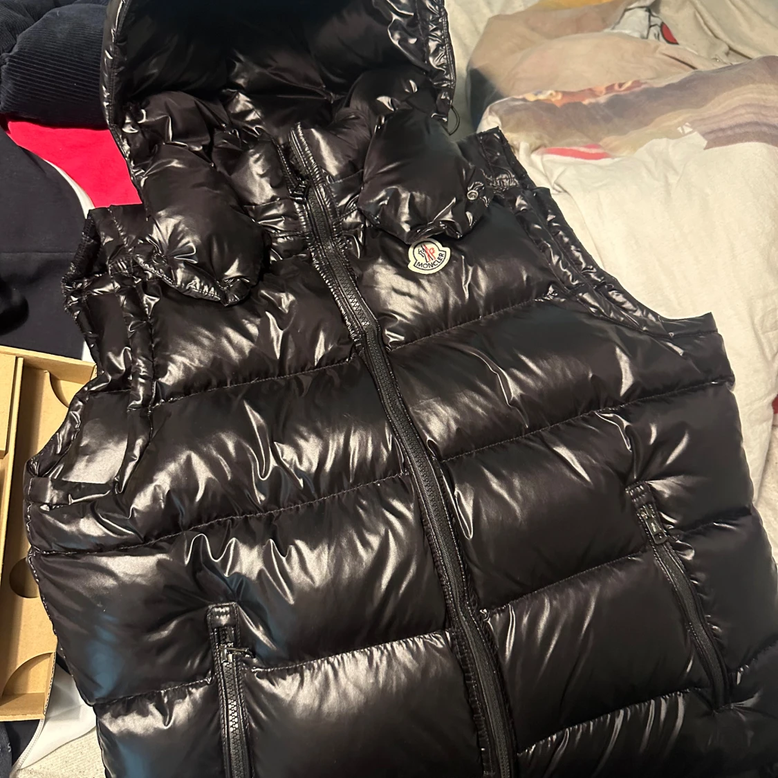 Moncler väst  - 90