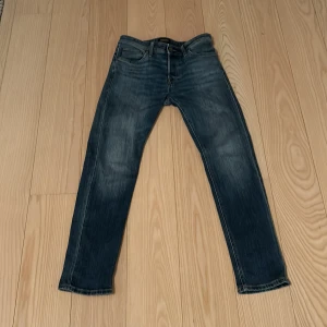 Jack and Jones jeans - 7/10 31/32 tapered Mike i passform slim 