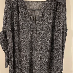 Tröja  - 2 tröja tillsammans 