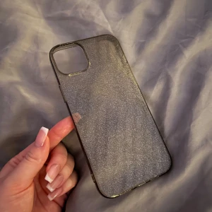 iPhone 14Plus skal - Glittrigt skal till IPhone 14Plus