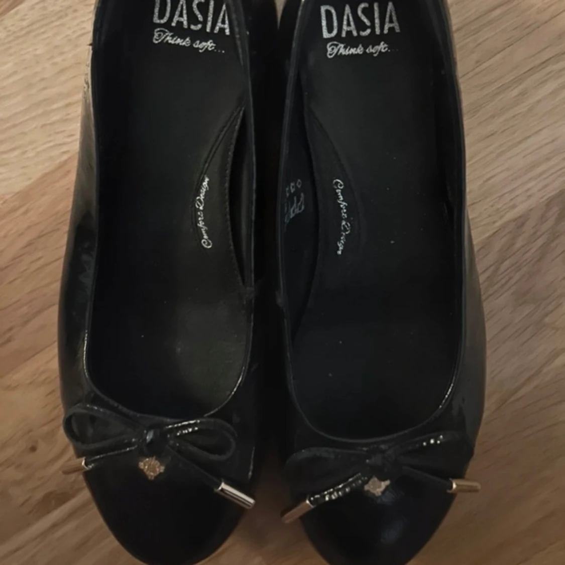 Svarta ballerinaskor från Dasia - 2