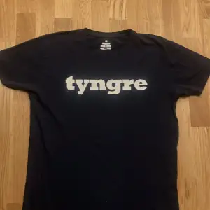 Knappt använd, gym t-shirt 