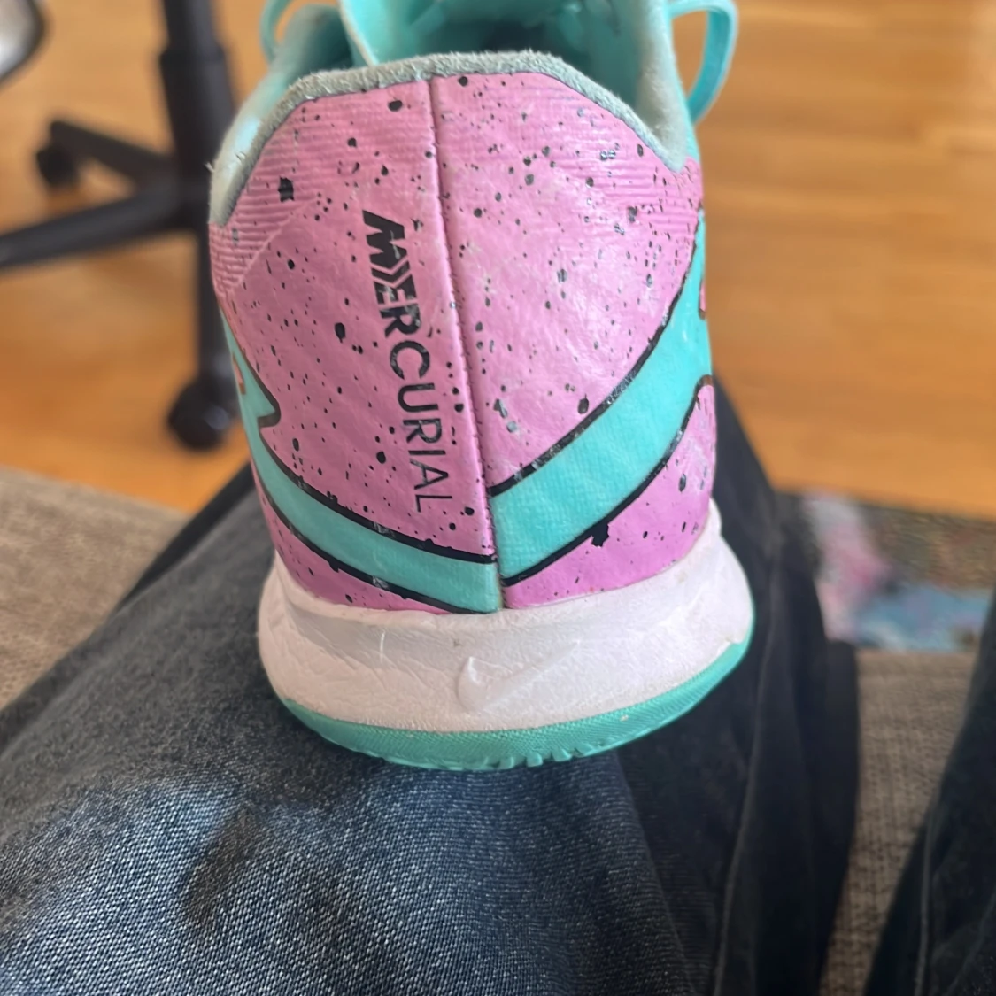 Fotbollskor inomhus - 93