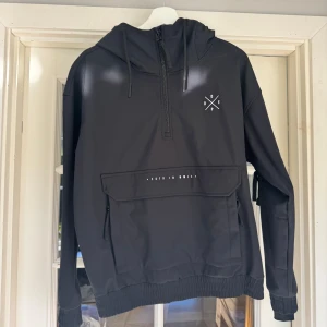 Snowboard jacka - Dope jacka i toppskick, storlek S