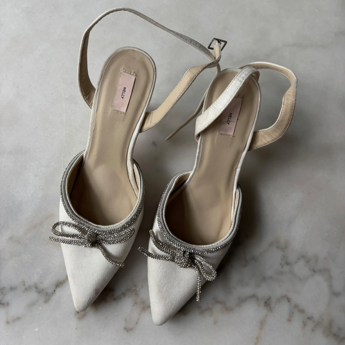 Vita glitterklackskor - 91