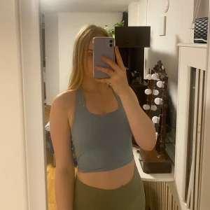 Träningslinne/topp s - Fint och skönt 