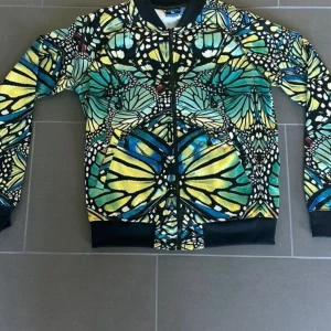 Adidas butterfly bomber - Adidas bomber jacket 🦋 Size S. Barely used