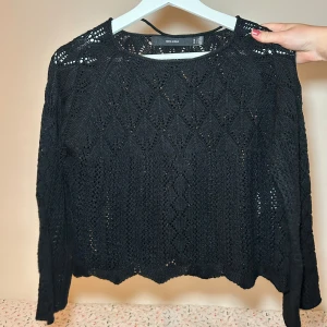 Virkad tröja - Fin virkad tröja aldrig använd, tyvärr lite kort för min smak! Strl S