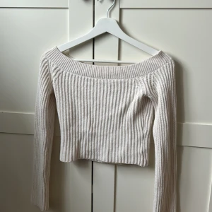 Off shoulder tröja - Så söt tröja från H&M! 💞💞