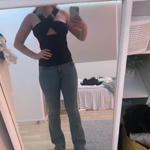 Fin topp från gina - Fin topp från gina i bra skick, aldrig använd. Den är i M men passar även S❤️