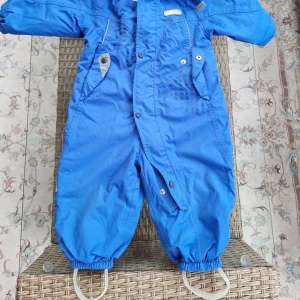 Reima overall - Oanvänd barn overall Original pris: runt 1000kr Storlek: 74