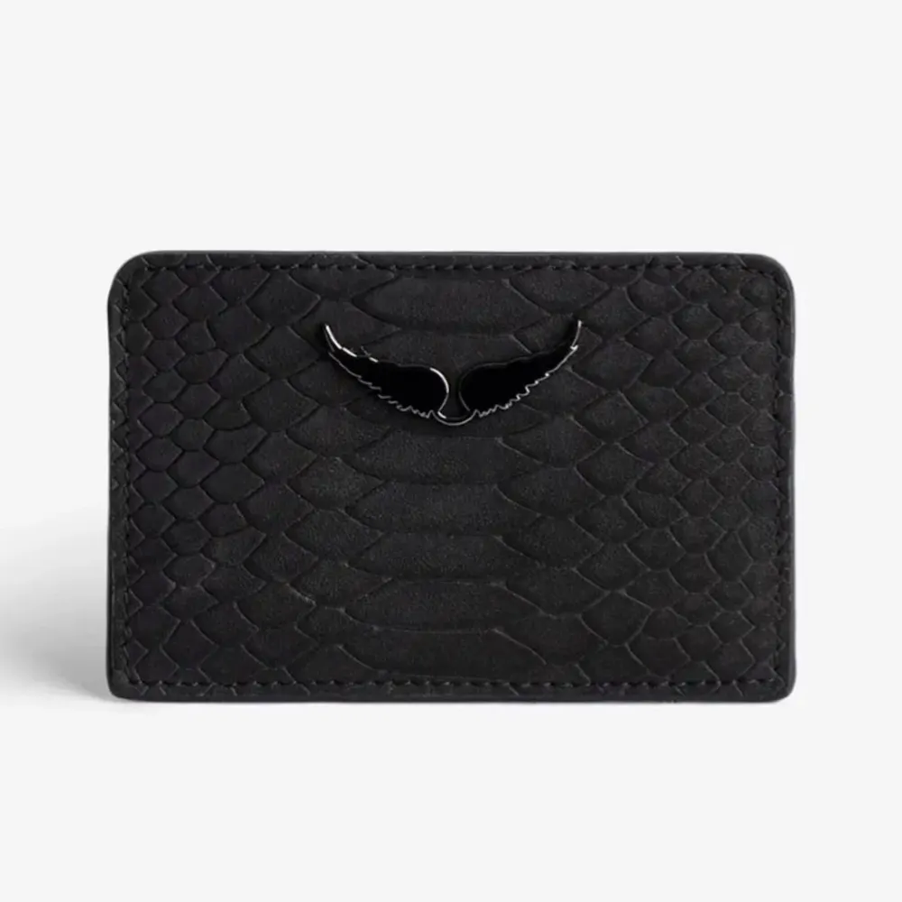 Zadig & Voltaire plånbok med python-effekt läder 🖤 nypris 860:- . Laukut & Käsilaukut.
