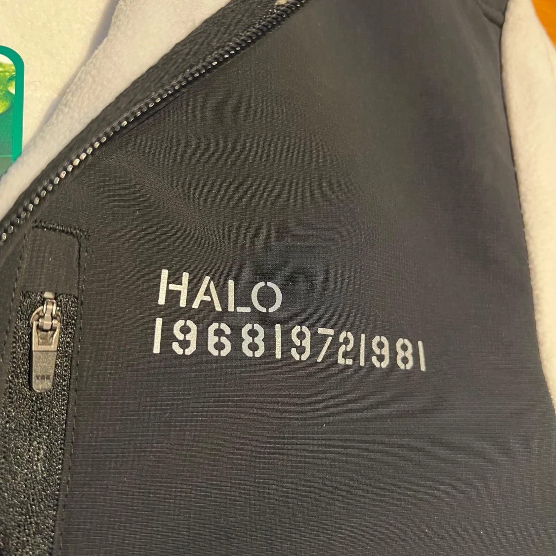 Vit/svart fleecejacka från HALO - 93