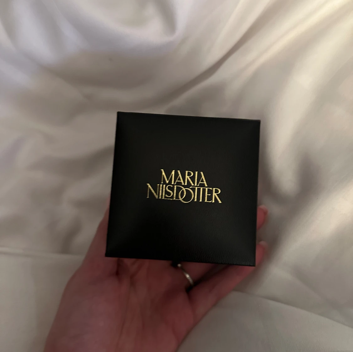 Maria Nilsdotter halsband  - 90