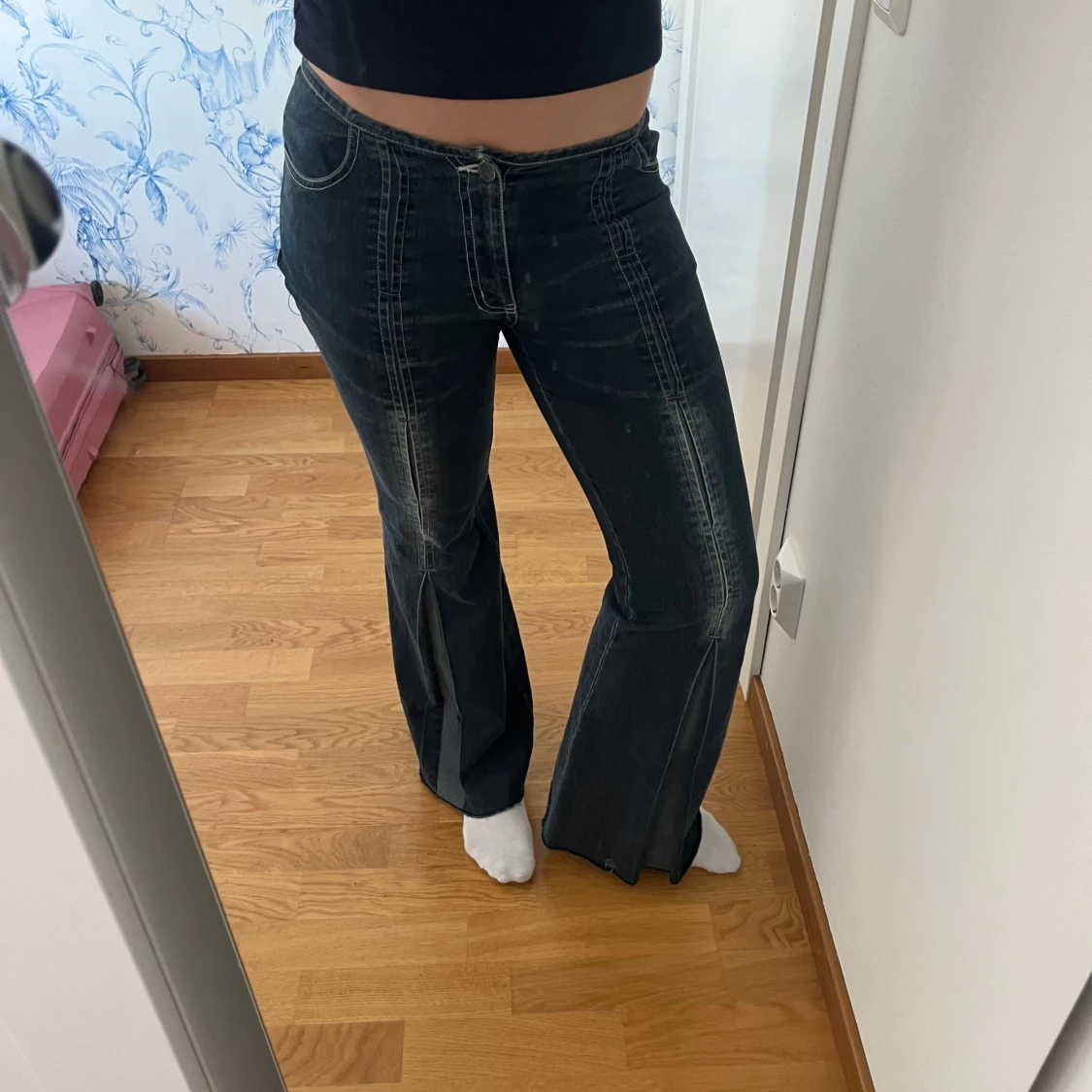 Mörkblå bootcut jeans - 90