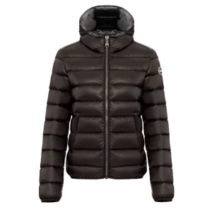 Colmar jacka  - Jättefin colmarjacka i storlek 36. Använd fåtal gånger och nästan i nyskick. Kan mötas upp i Stockholm 