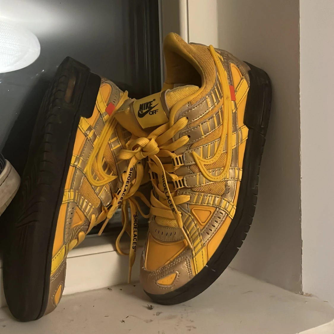 Off-White Dunks Yellow