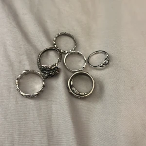 Silver ringar  - Paketpris för alla dessa coola ringar ☺️