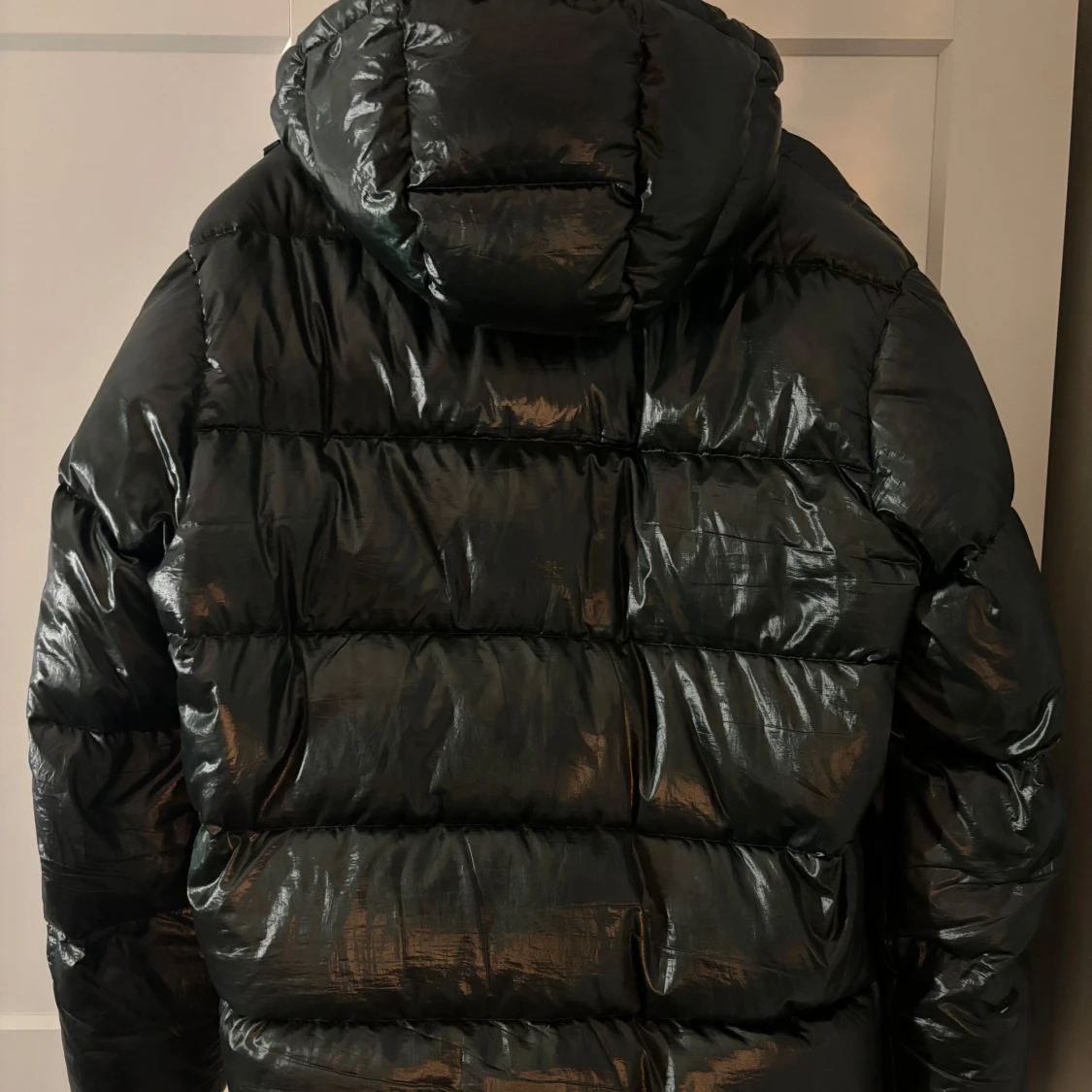 Grön pufferjacka från Massimo Dutti - 90