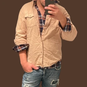 Overshirt  - Säljer denna riktigt feta overshirten perfekt för dig som söker något lite mer höstigt färg mässigt. 