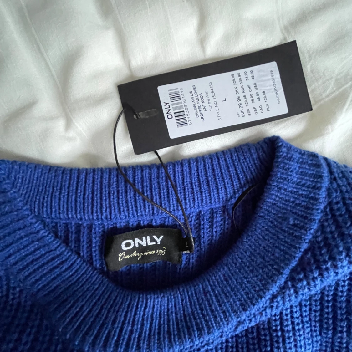 Stickad tröja  - 91