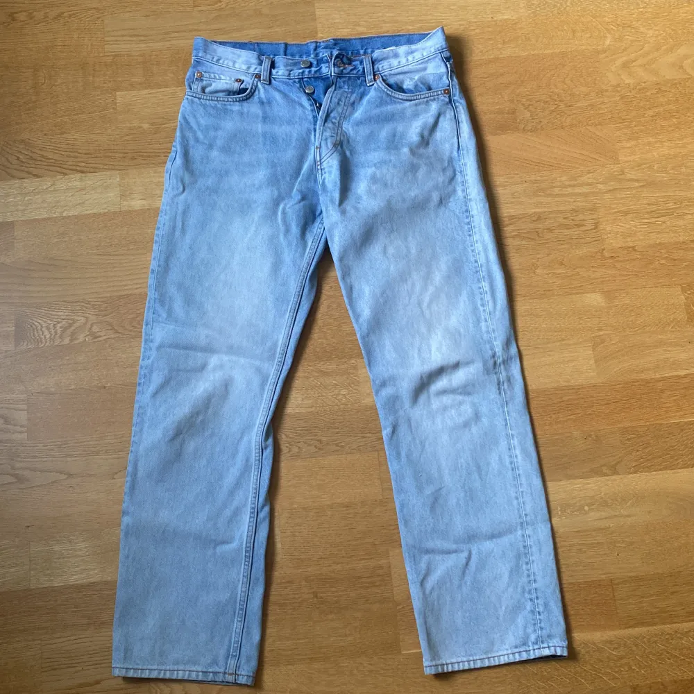 Space. Storlek W28 L30. Jeans & Byxor.