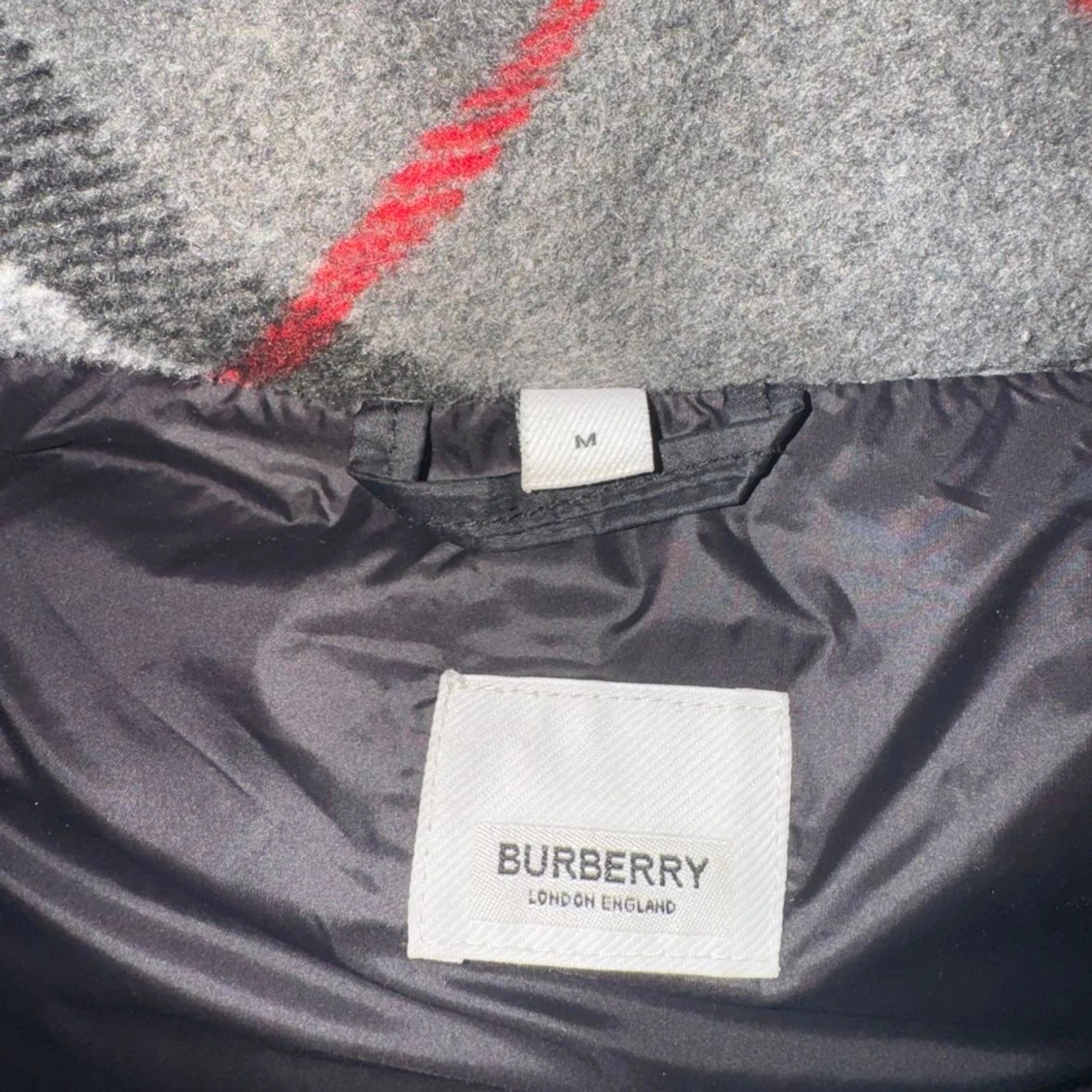 Burberry jacka  - 92