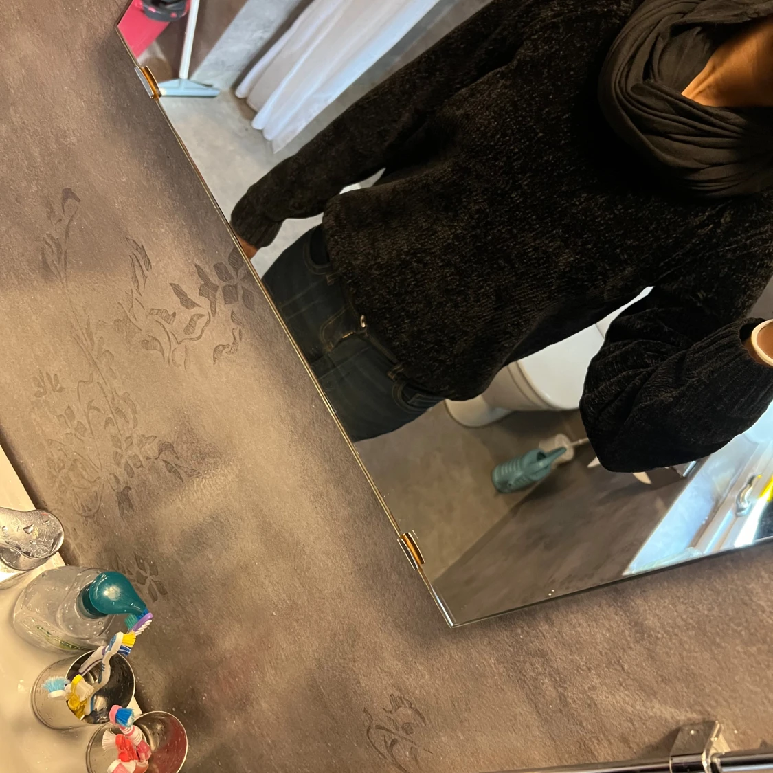 Svart tröja från KappAhl - 90