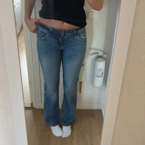 jeans  - säljer dessa jeans från h&m 
