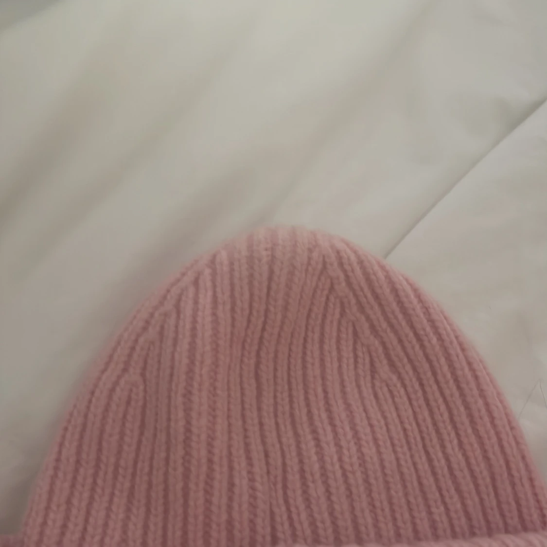 Acne studio mössa  - 93