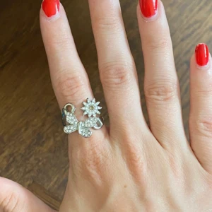 Silver ring  - Cool silver ring i bra skick, köpt utomlands