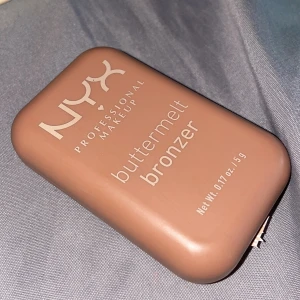 Nyx butter melt bronzer - 03 