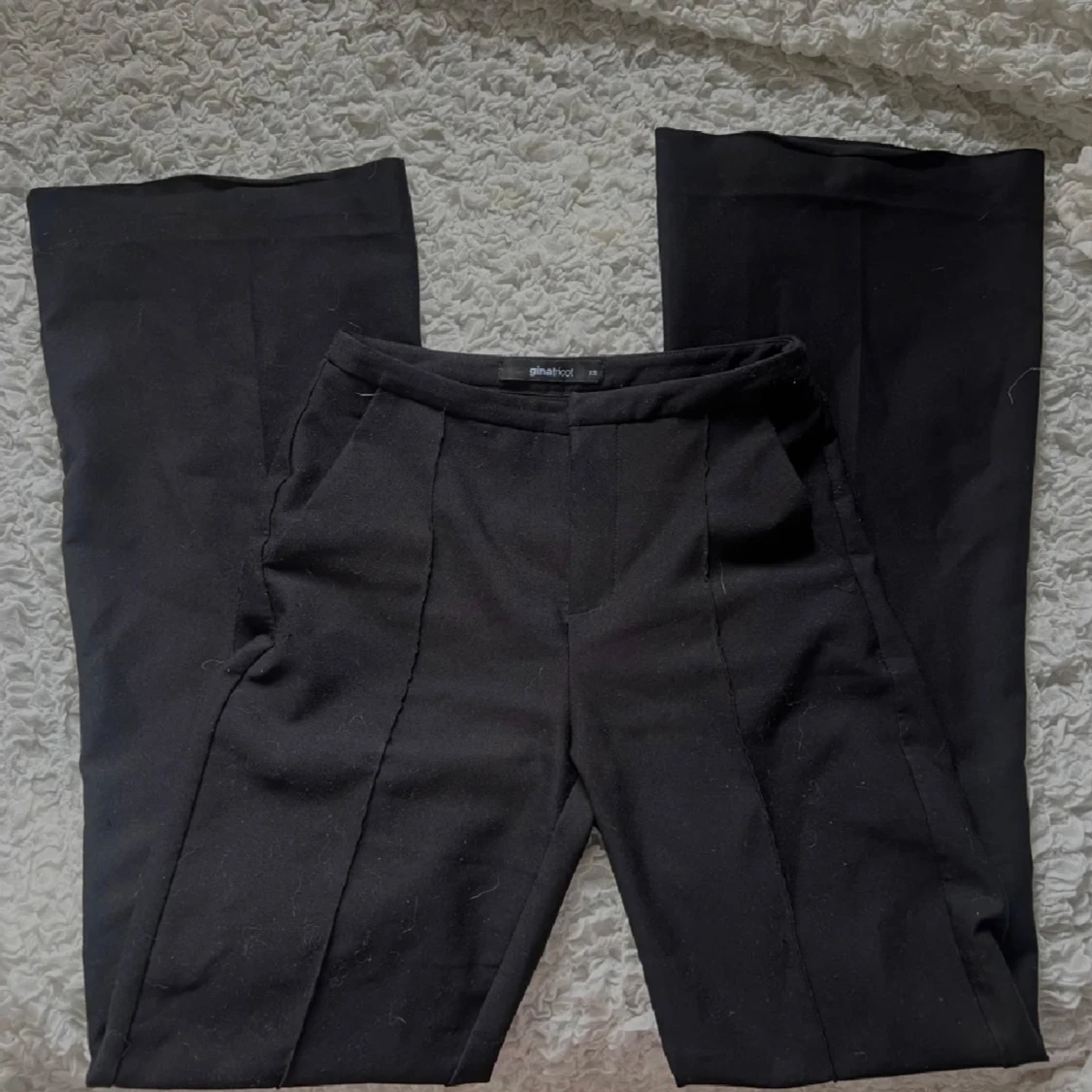 Svarta kostymbyxor 