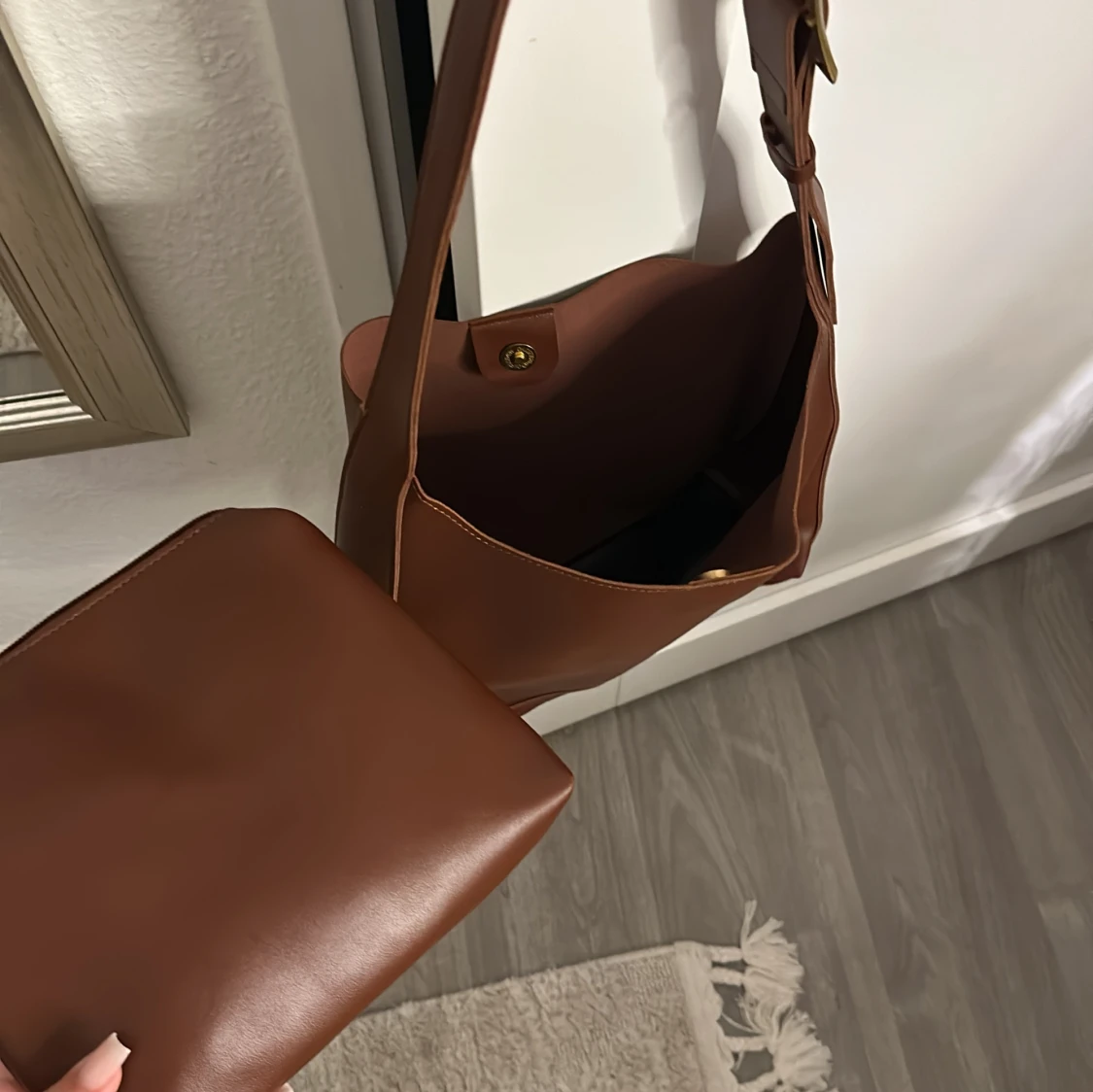 Brun väska  - 90