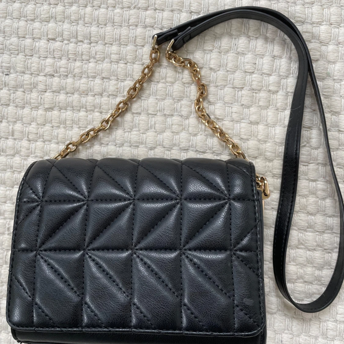 Axelremsväska Mango