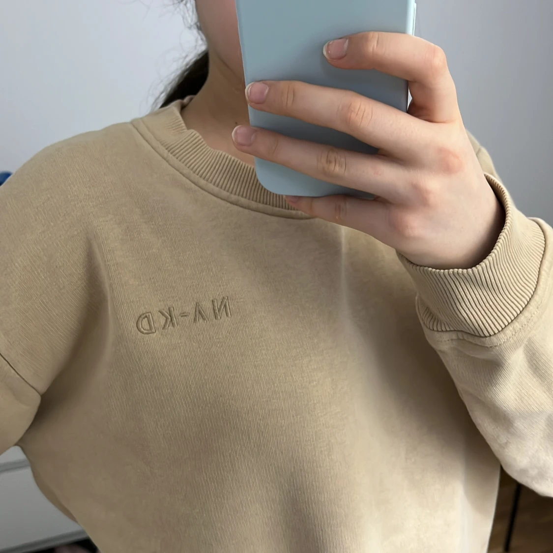 Beige sweatshirt från NA-KD - 1