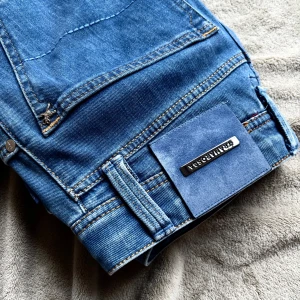 Tramarossa jeans - Perfekt skick | W32 passar w32-w31, passar mig som är 185 väger 68 kg och brukar ha W30-32 och L31-32 | fraktar spårbart📦