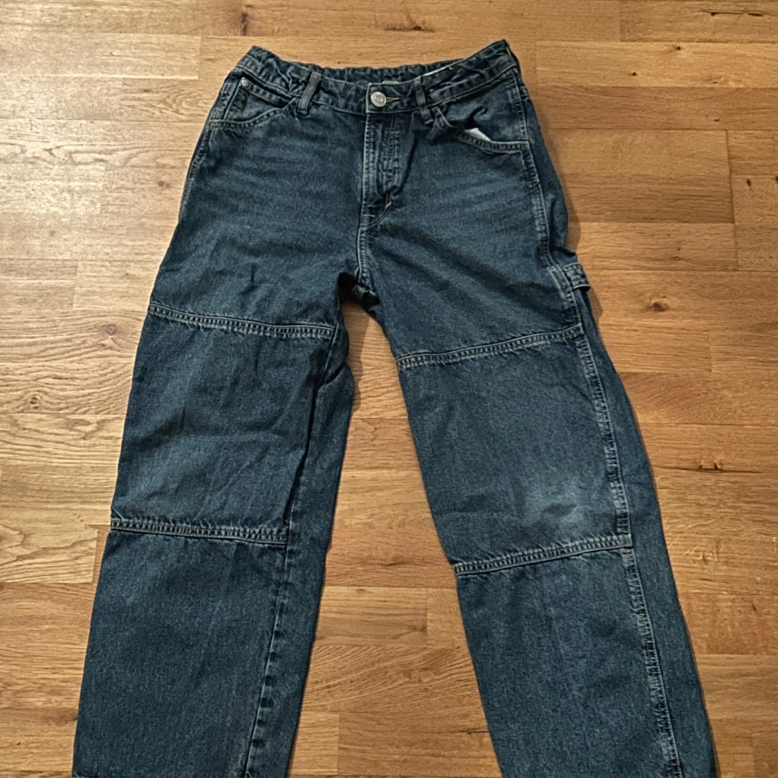 Barn jeans från HM i storlek 152