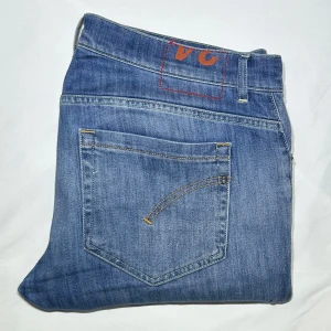 Dondup Jeans | 34 - | Dondup Jeans | Storlek: 34 | Kvitto medföljer | Nypris: 3000kr | ActiveResell
