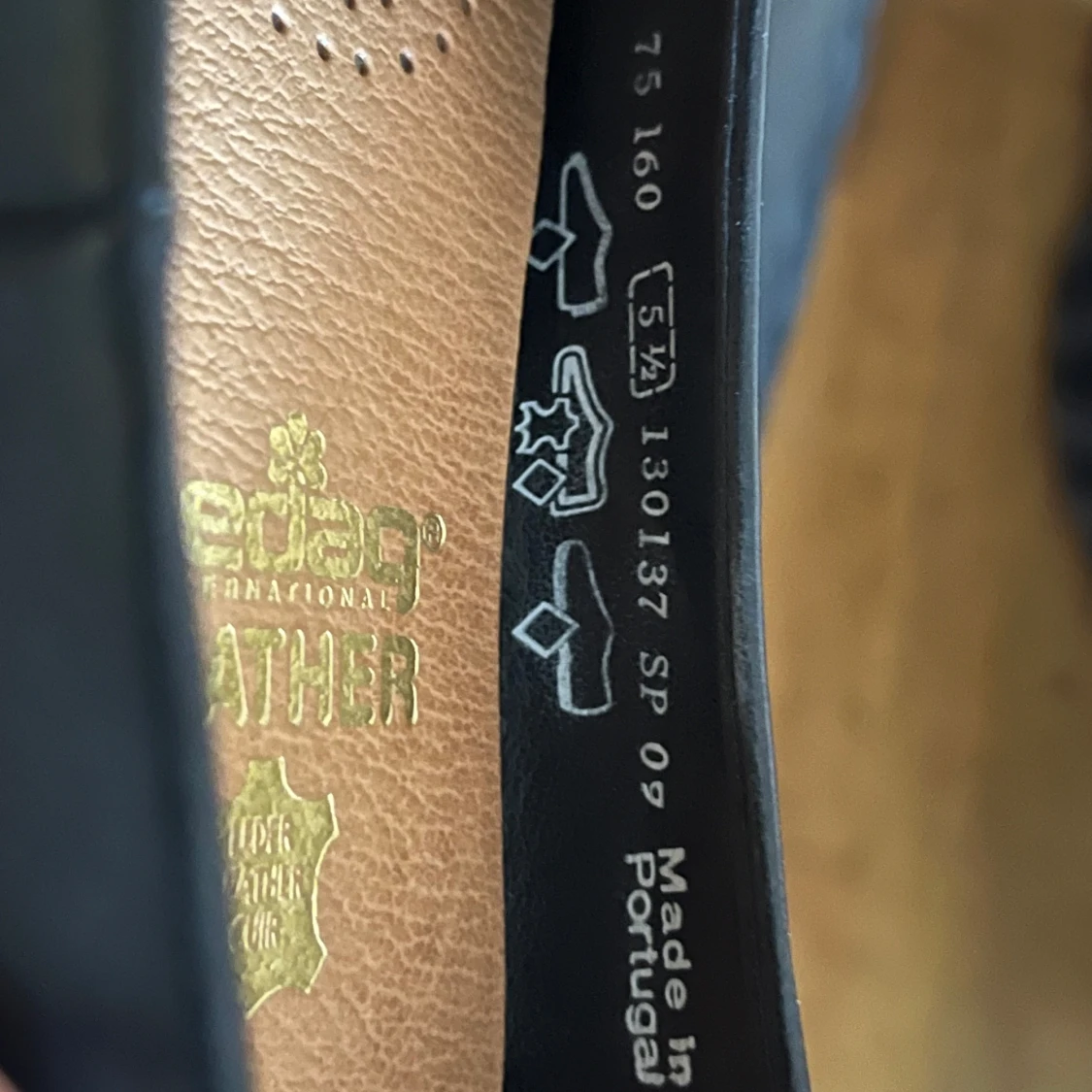 Svarta läderskor från Gabor Comfort Escarpins - black - 2