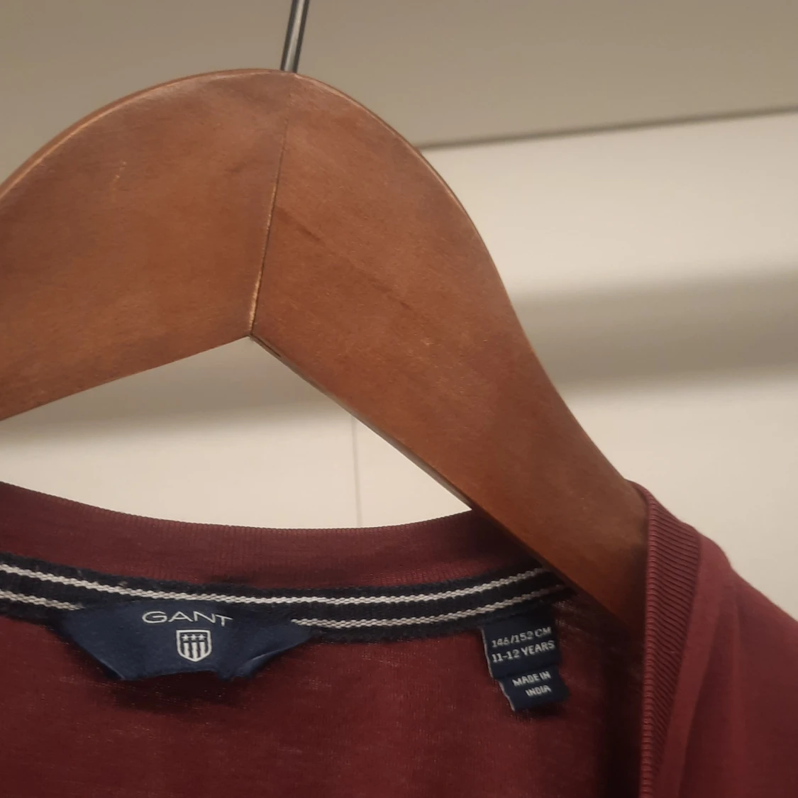 Röd t-shirt från GANT - 2